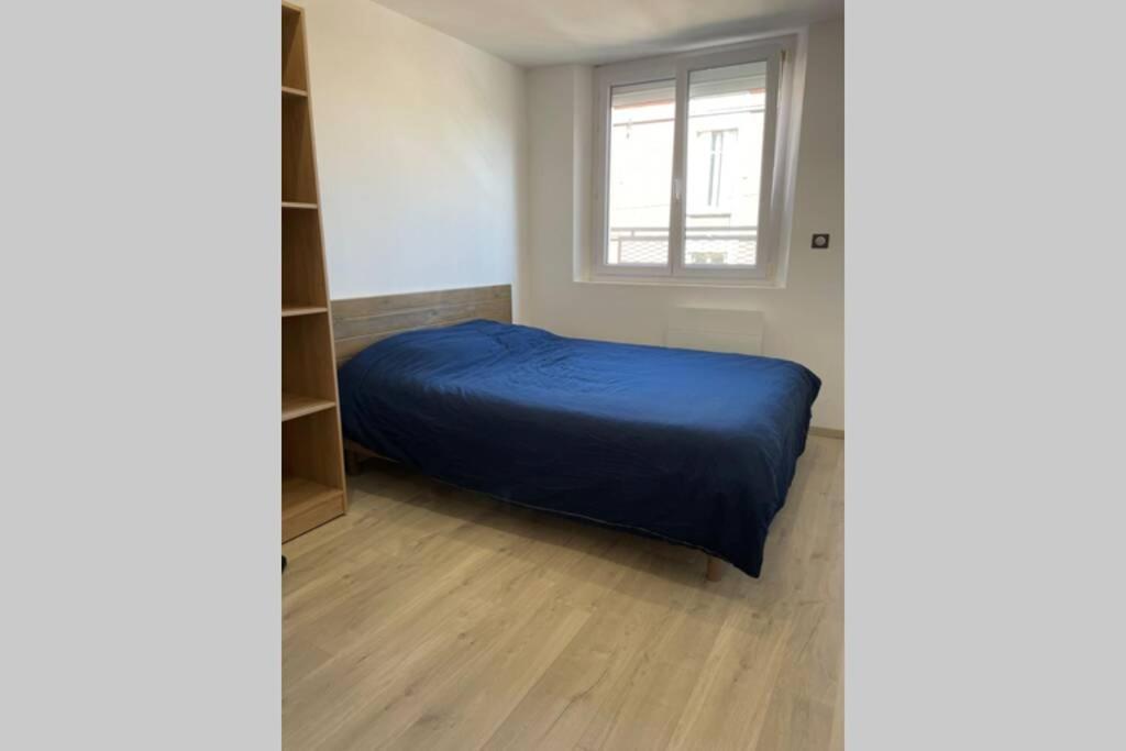 Appartement De Adrien Garage Prive Charleville-Mezieres Exterior photo